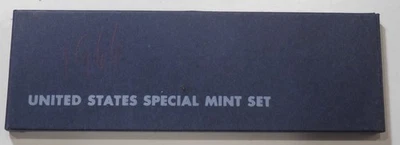 1966 Special Mint Set - 40% SILVER coin KENNEDY Half Dollar - Image 1 of 4