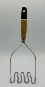 Vintage Hand Held POTATO MASHER Twisted Wire Wood Handle Farmhouse Retro USA - Picture 1 of 9