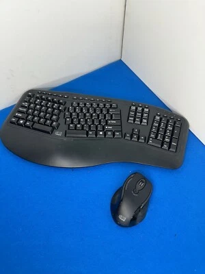 Teclado ergonómico inalámbrico y ratón láser Adesso Tru-Form Media 1500 Foto 1 de 4