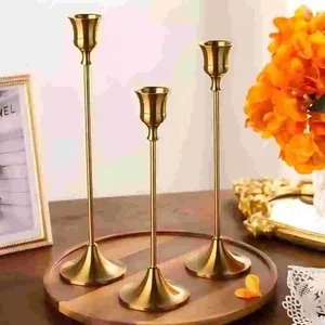 3 Stück Vintage Metall Kerzenhalter Elegant Tischdeko für Hochzeit Zuhause - Bild 1 von 29