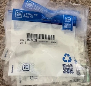 NOS OEM GM M4.2x2.25x16 Multi-Purpose Bolt 11609829 - Bild 1 von 2