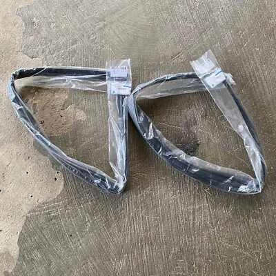 for Toyota Land Cruiser FJ60 BJ60 HJ60 rear glass run channel weatherstrip seal - Изображение 1 из 4