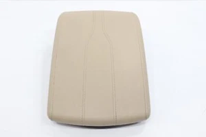 Chevrolet Traverse 2022-2023 consola central tapa de almacenamiento reposabrazos OEM BEIGE_HKA - Imagen 1 de 12