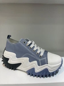 Women's Slip On Walking Shoes Fashion Low Top Canvas Sneaker - Picture 1 of 10