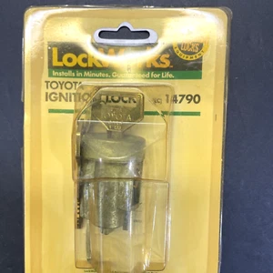 Cilindro de bloqueo de encendido Lockworks LC14790 y llaves para Toyota Corolla 1980-1983 - Imagen 1 de 12
