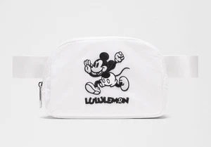 Bolso Cinturón Disney X Lululemon Everywhere 1L Mickey en Movimiento Gráfico - Imagen 1 de 7