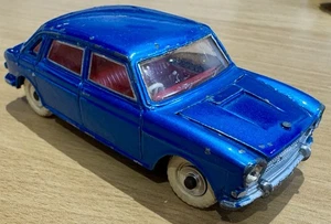 Vintage Dinky Toys 171 Austin 1800 Saloon GC, Original & No Reserve price! - Picture 1 of 5