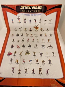 Star Wars Miniaturas Clone Strike Promo Doble Cara Póster Lista de Verificación Doblado NUEVO - Imagen 1 de 3