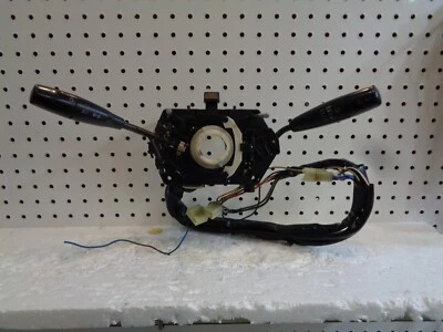 GEO METRO SUZUKI SWIFT 1995 1996 FARO INTERMITENTE E INTERRUPTOR LIMPIAPARABRISAS Foto 1 de 4