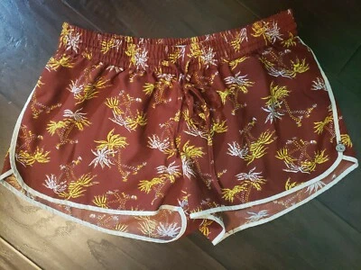 MAISON SCOTCH cruise. Palm trees.  Mini Shorts Size 1 and 1.5 inch inseam .  - Image 1 of 4
