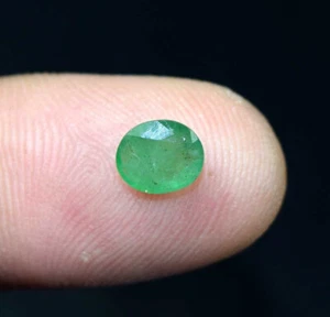 1.00 Cts. 100% Natural Zambian Emerald Oval Faceted Cut Loose Gemstone - Picture 1 of 4