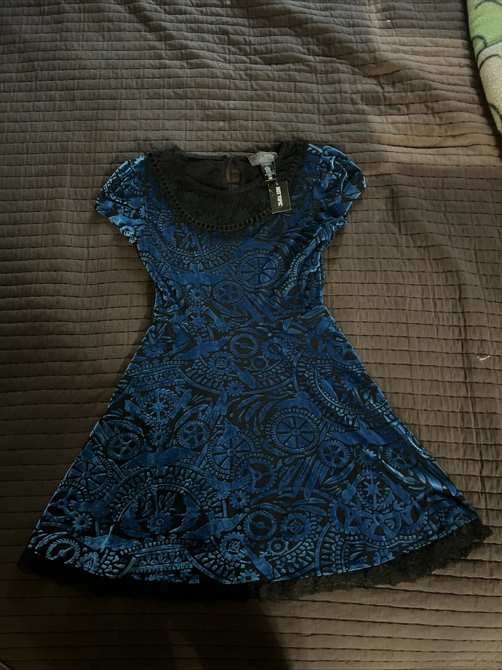 NUEVO CON ETIQUETAS-Vestido de Terciopelo Burnout Miss Peregrine's TIM BURTON FILM (COLECCIÓN LIMITADA) Foto 1 de 4