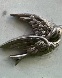 Leadwork Bird Swallow Motif - Picture 1 of 2