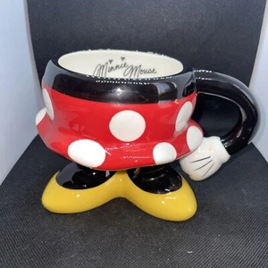 Disney Themenparks, MINNIE MOUSE 3D Beine Keramik Kaffeetasse/Tasse gepunktet Rock - Bild 1 von 10