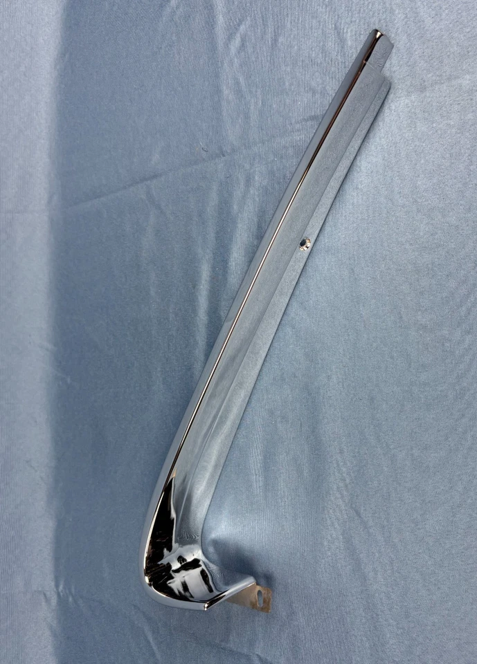 1970 1971 MERCURY CYCLONE QUARTO JANELA ACABAMENTO MOLDURA TRASEIRA DIREITA SHOW QUALIDADE - Imagem 1 de 4