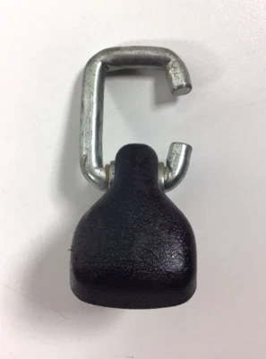 1996 年五十铃部队后备箱货物网绑钩 (1) 原始设备制造商 96 — 第 1/4 张图片