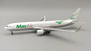 Mas Air / Boeing 767-300 / N420LA / EAV-767-420 / 1:200 - Picture 1 of 3
