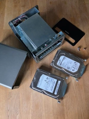 QNAP TS-209 Pro NAS Server mit 2 HD á 1000 GB - Bild 1 von 4