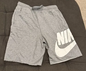NWT New Nike Sportswear Boys Fleece Shorts Size M Medium Grey Gray - Picture 1 of 6