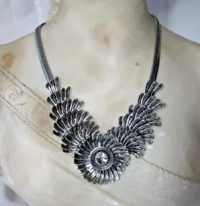 Necklace Silvertone Metal Interlocking Feathers with Center Crystal 20"` - Picture 1 of 7