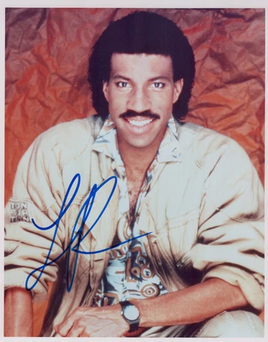 Lionel Richie signed 8x10 photo Cover