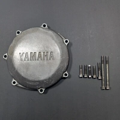 2006 Yamaha YZ250F tampa de embreagem motor externo fabricante de equipamento original 5NL-15415-00-00 WR250F - Imagem 1 de 4