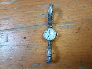 FUNKTIONIERENDE VINTAGE CARAVELLE BULOVA MECHANISCHE DAMEN ARMBANDUHR STRETCHBAND SILBER - Bild 1 von 10