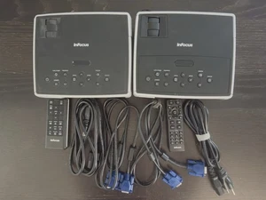 InFocus IN1102 Ultra Mobile Widescreen DLP Projector, WXGA, 2200 Lumens - Picture 1 of 9
