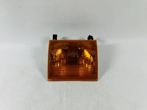 Luz de señal de giro delantera para camión Mack MR688P 7313-95480 1999 FABRICANTE DE EQUIPOS ORIGINALES - Imagen 1 de 5