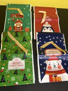 9 x 6 drawstring gold ribbon thick plastic printed Christmas bags lot of 40 - Picture 1 of 6