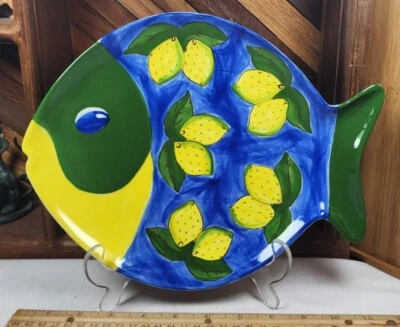 Салатная сервировочная тарелка в форме тропических рыб Studio Nova (лимонная рыба) с ручной росписью - Изображение 1 из 4