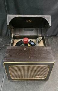 RCA Victor 45-HY-4 Record Player Vintage Victrola SEE VIDEO - Picture 1 of 9