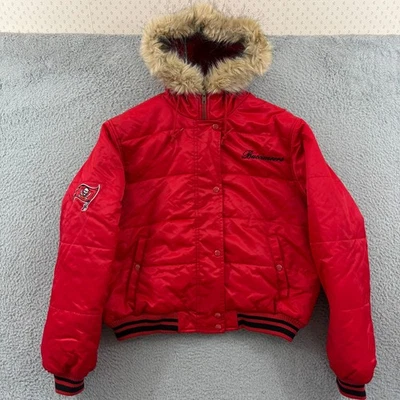 Chaquetas acolchadas vintage Tampa Bay Buccaneers para mujer grandes rojas con capucha de piel acolchadas Foto 1 de 4