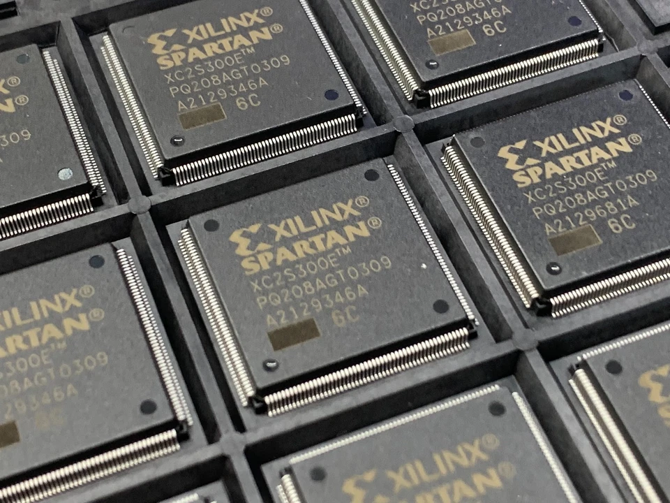 Xilinx Spartan XC2S300E-6PQ208C FPGA 1536 CLBS 93000 GATES 357MHZ PQFP208 - Image 1 of 1