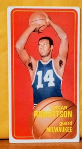 1970-71 Topps #100 Oscar Robertson VG+. Milwaukee Bucks - Picture 1 of 10