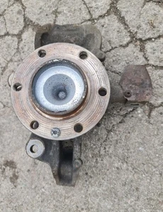 MERCEDES SPRINTER W907 18-25 2.1 D FRONT PASSENGER WHEEL HUB & BEARING A907332 - Picture 1 of 3