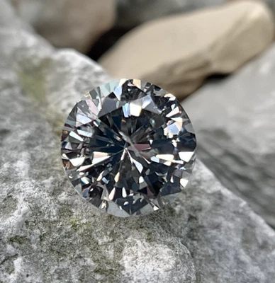 CERTIFICADO GIA Genuino Redondo Brillante .33 CT I1 J Diamante Natural Extraído a Tierra Foto 1 de 4