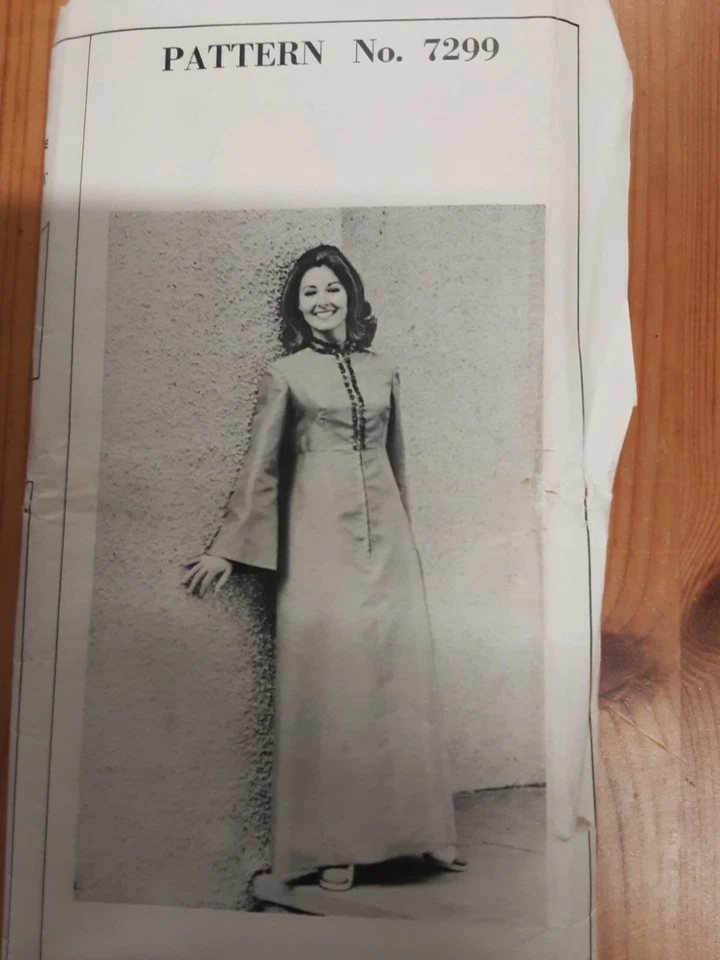 Vintage 1970s sewing pattern no 7299 kaftan size 16 38" bust uncut - Image 1 of 1