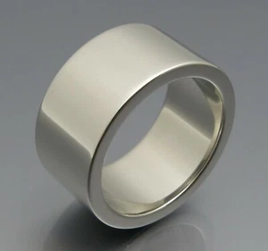 DISEÑO NEUMÁTICO - ANILLO CLÁSICO - PESADO Y MACIZO DE PLATINO 950 - Imagen 1 de 5