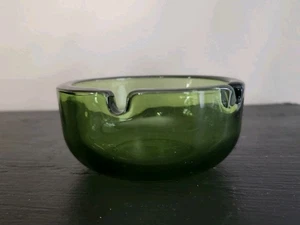 Vintage MCM kleiner Avocado grün runder Aschenbecher rund 60er / 70er Jahre - Bild 1 von 6