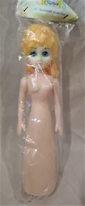 Frank's Crafts Vintage 13" Frau/Mädchen Kegel Puppe--blonde Haare/Make-up/blaue Augen - Bild 1 von 3