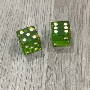 Old green translucent busters tops & bottoms always 7 or 11 dice - Picture 1 of 5