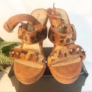 Wild Diva fuzzy cheetah with bling open toe wedges size 8 women - Picture 1 of 8