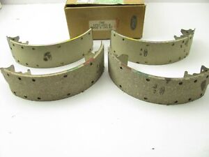 New Genuine OEM FORD  Drum Brake Shoes D7TZ-2200-A