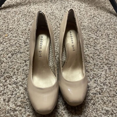 Madden Girl Getta Slip On Stiletto Pump Heel Nude Beige Patent Leather Size 6.5 - Image 1 of 4