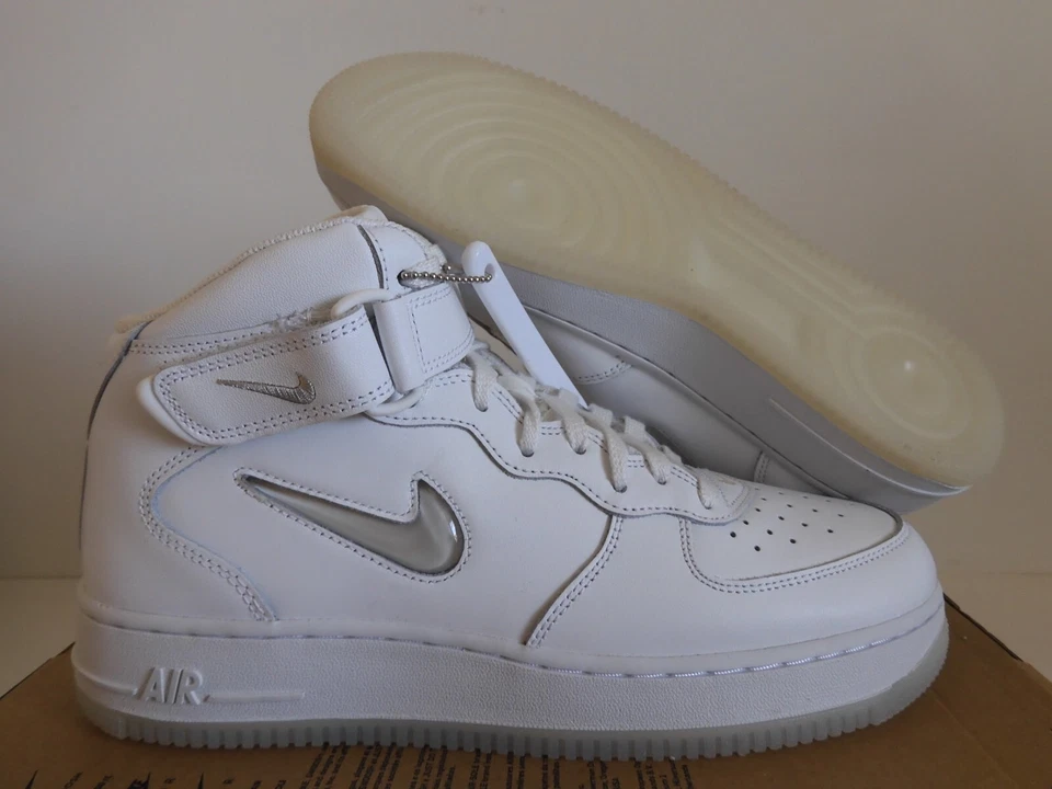 Nike Air Force 1 Mid 07 Color Of The Month Summit White Sz 8.5 [DZ2672-101] - Image 1 of 4