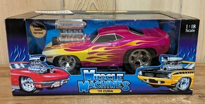 Muscle Machines '70 Cuda Pink With Flames 1:18 Scale New In Box  - Image 1 of 4