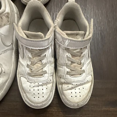 grade school  White Nike sneakers pre-owned - Two Size 11 - One Size 3 - Image 1 of 4