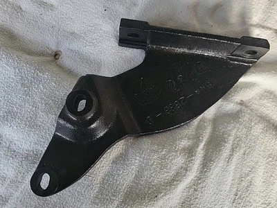 1965 FORD MUSTANG 289 AC SUPPORT Compressor MOUNTING BRACKET DOG LEG C5AA-2888-D - Image 1 of 4