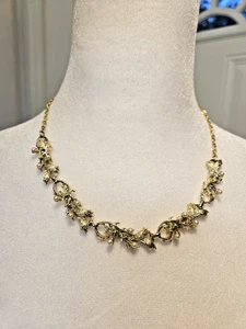 Collana Vintage Finta Perla Tono Oro Non Firmata Possibile Coro o Lisner - Foto 1 di 6